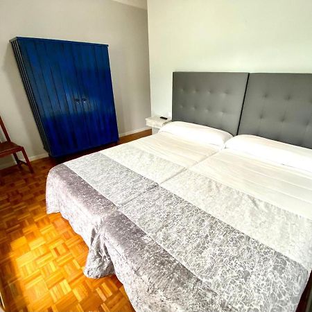 Garden Lodge Hostal Evencio リバダビア エクステリア 写真