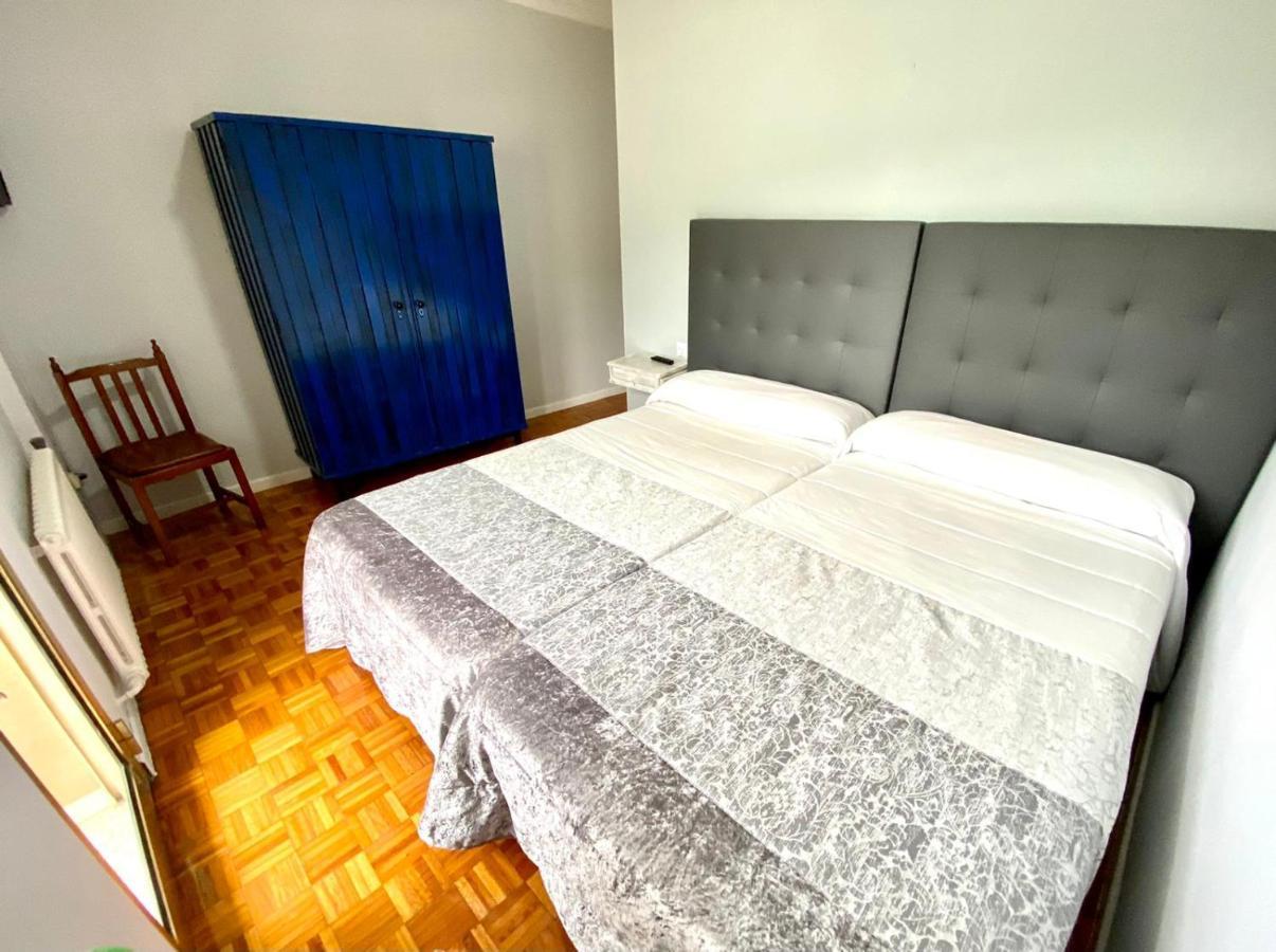 Garden Lodge Hostal Evencio リバダビア エクステリア 写真