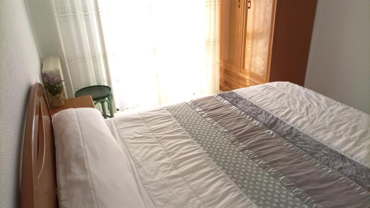 Garden Lodge Hostal Evencio リバダビア エクステリア 写真