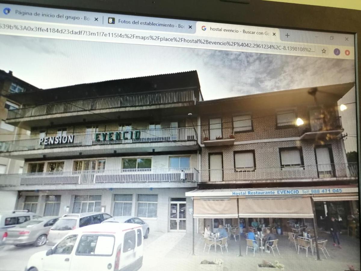 Garden Lodge Hostal Evencio リバダビア エクステリア 写真